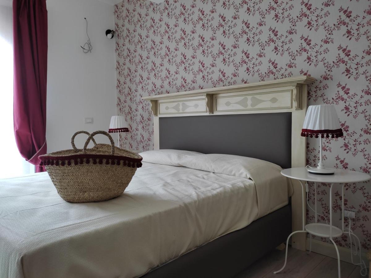 Etna Casa Del Sole Bed & Breakfast นีโกโลซี ภายนอก รูปภาพ