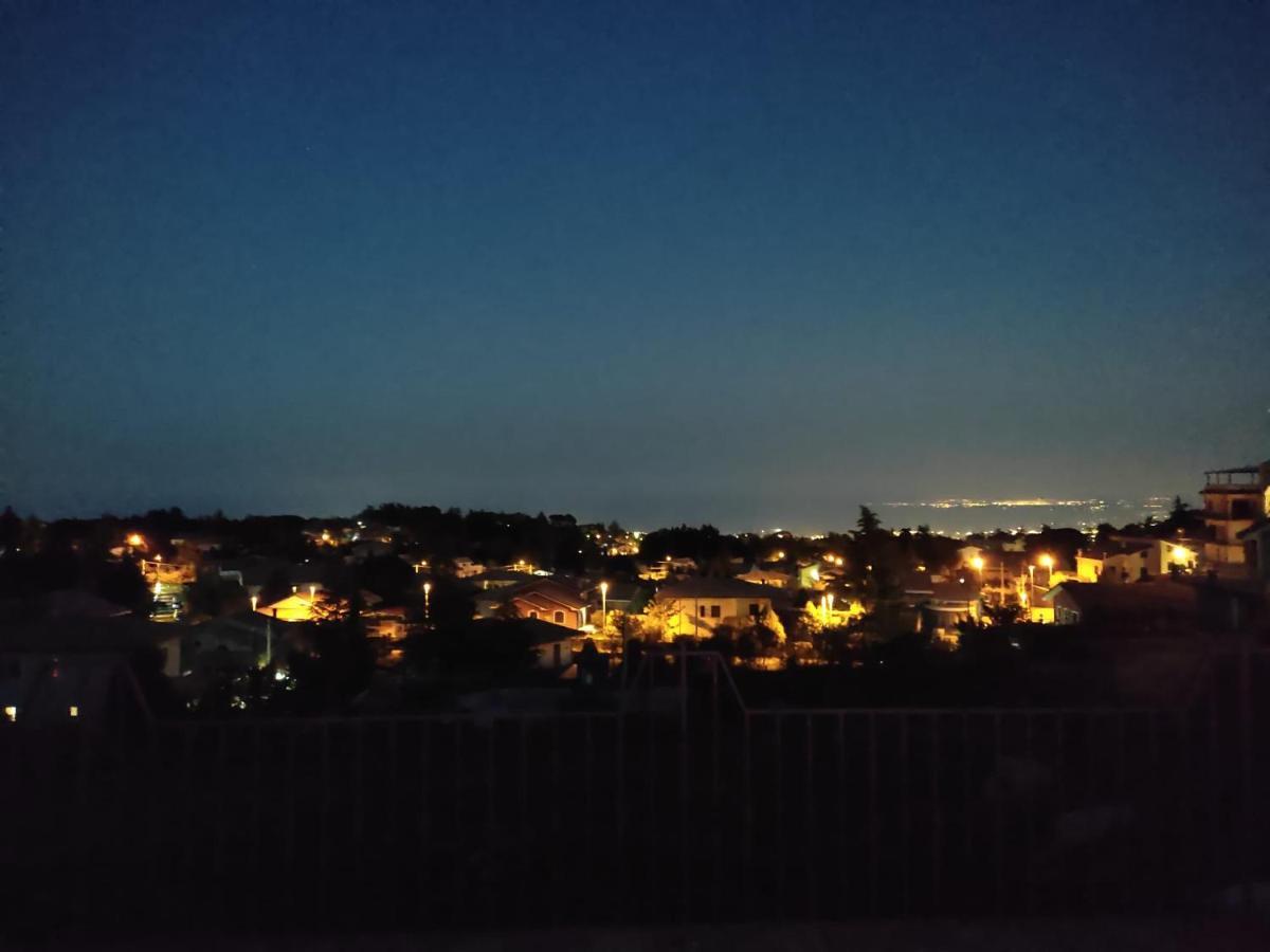 Etna Casa Del Sole Bed & Breakfast นีโกโลซี ภายนอก รูปภาพ