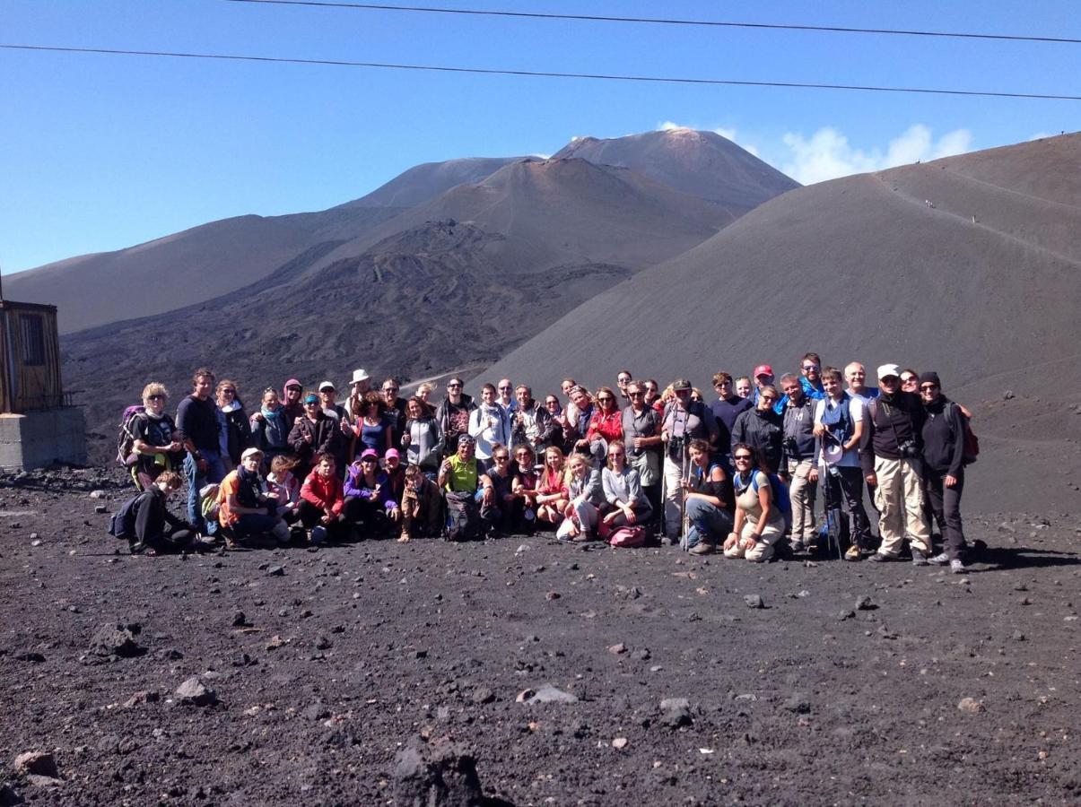 Etna Casa Del Sole Bed & Breakfast นีโกโลซี ภายนอก รูปภาพ