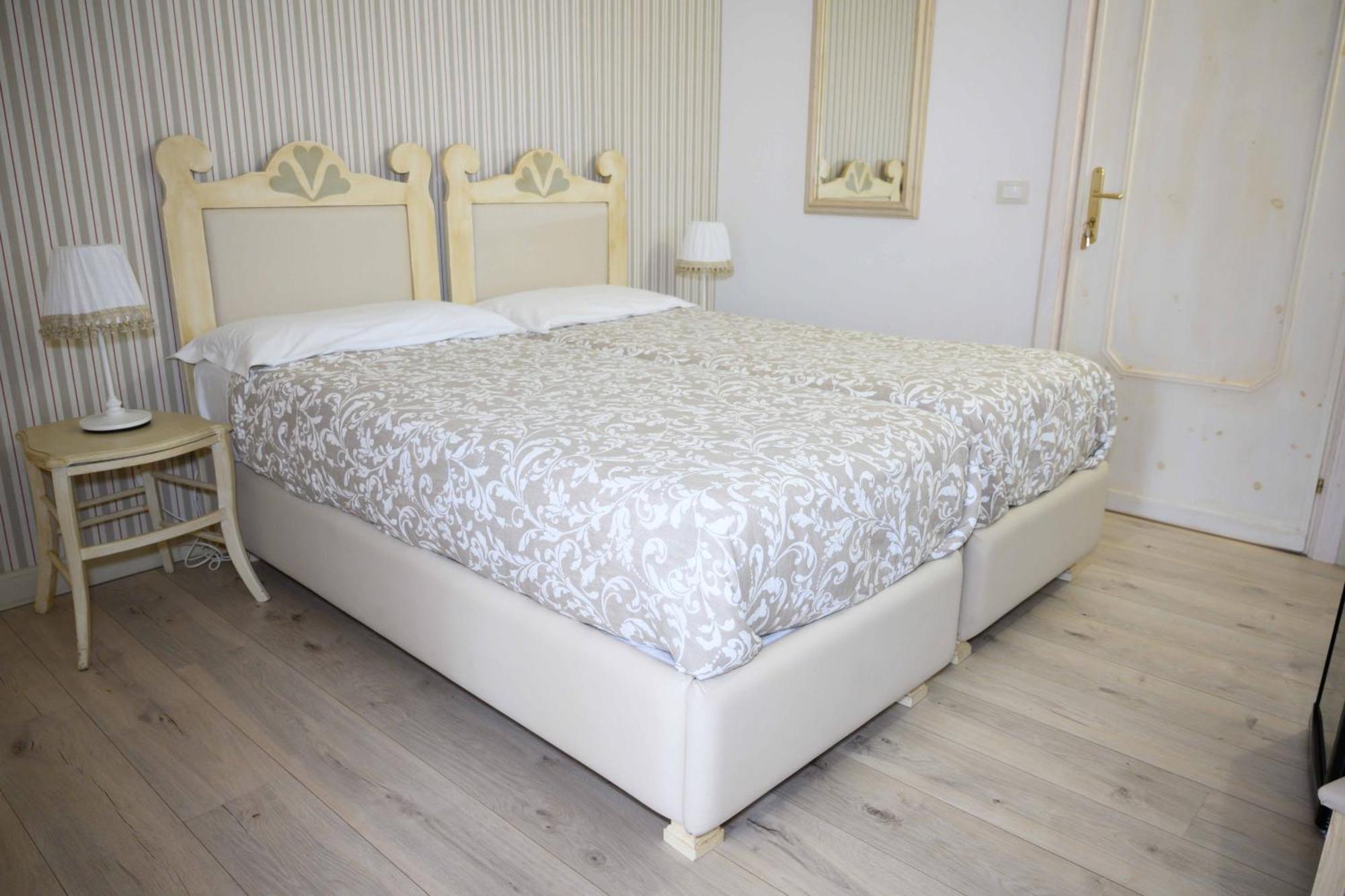 Etna Casa Del Sole Bed & Breakfast นีโกโลซี ภายนอก รูปภาพ