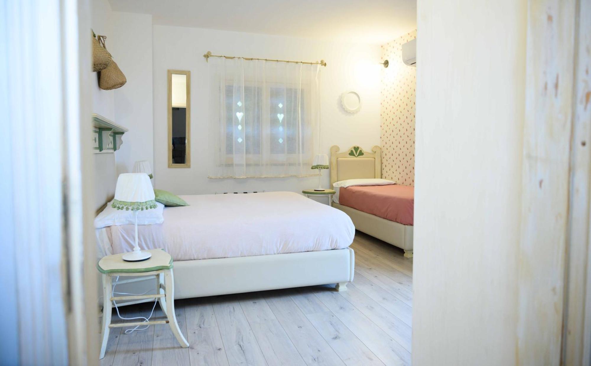 Etna Casa Del Sole Bed & Breakfast นีโกโลซี ภายนอก รูปภาพ