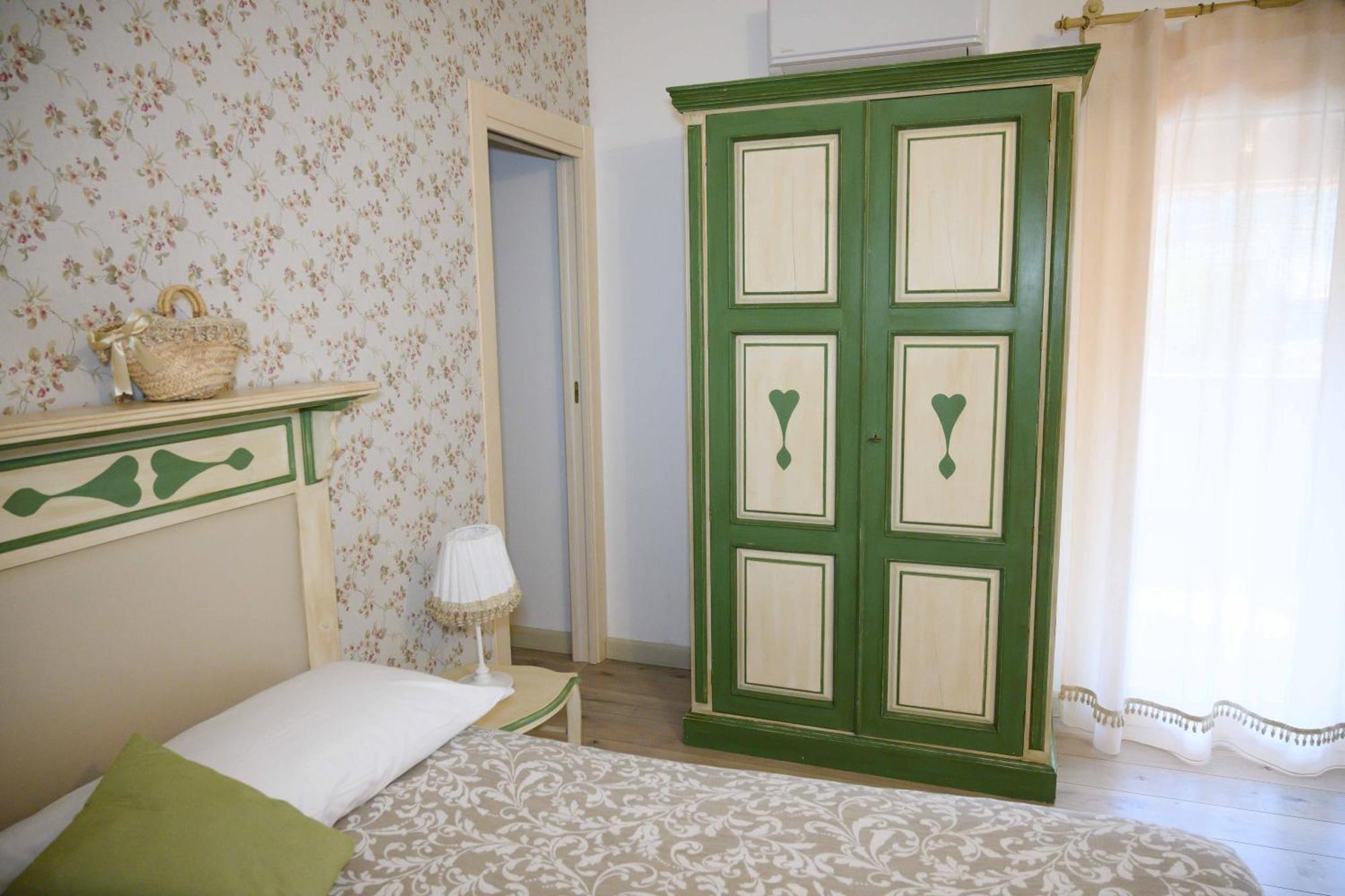 Etna Casa Del Sole Bed & Breakfast นีโกโลซี ภายนอก รูปภาพ